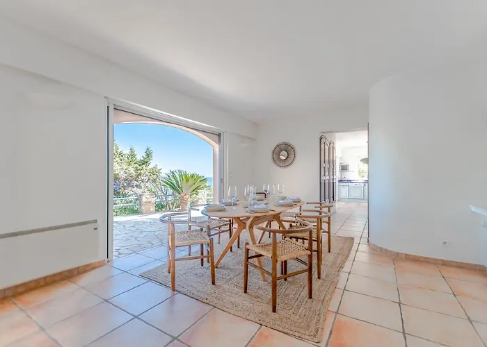 Superbe Villa, Incroyable Vue Mer, Piscine Chauffee, Climatisee Willa