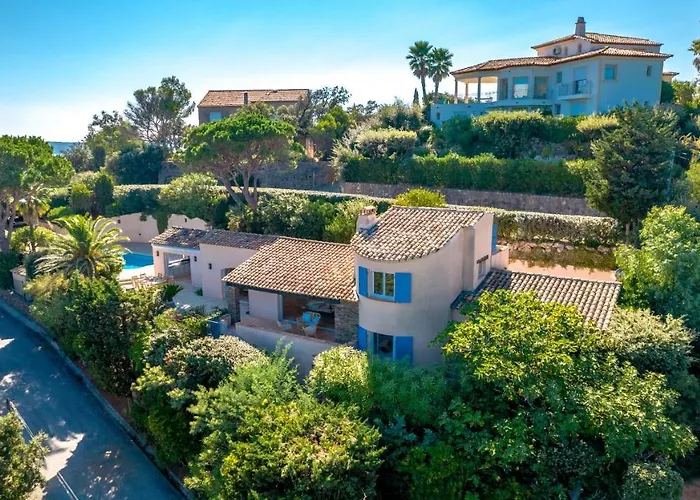 Superbe Villa, Incroyable Vue Mer, Piscine Chauffee, Climatisee *