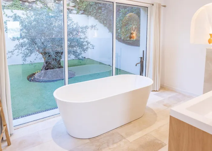 Superbe Villa, Incroyable Vue Mer, Piscine Chauffee, Climatisee * Сент-Максім