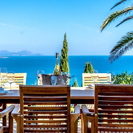 Superbe Villa, Incroyable Vue Mer, Piscine Chauffee, Climatisee * Sainte-Maxime