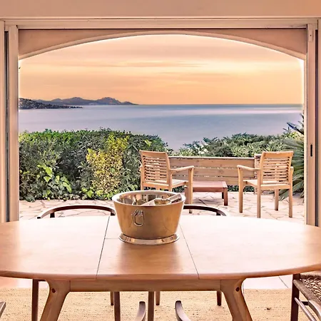 Superbe Villa, Incroyable Vue Mer, Piscine Chauffee, Climatisee *