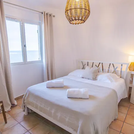 Superbe Villa, Incroyable Vue Mer, Piscine Chauffee, Climatisee *