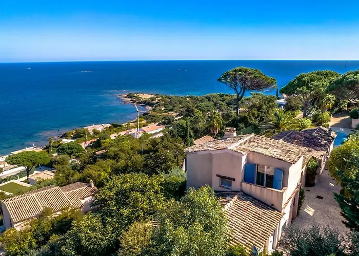 Superbe Villa, Incroyable Vue Mer, Piscine Chauffee, Climatisee Sainte-Maxime