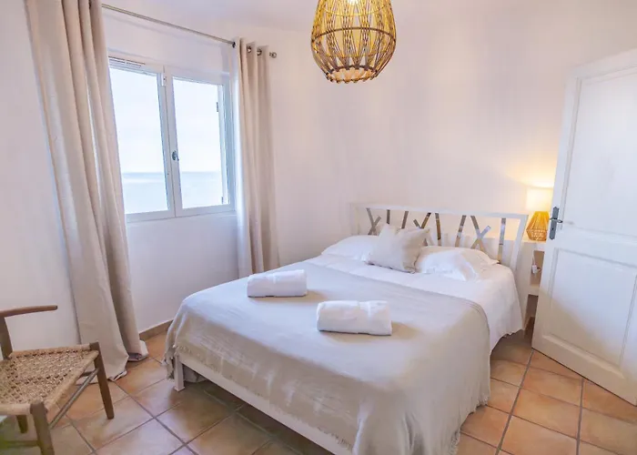 Superbe Villa, Incroyable Vue Mer, Piscine Chauffee, Climatisee *